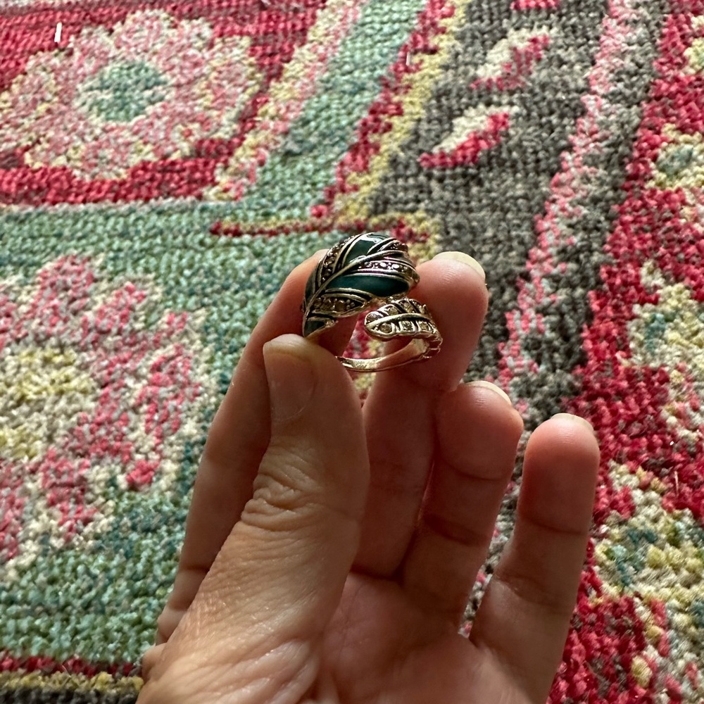 Feather ring - Picture 2 of 5